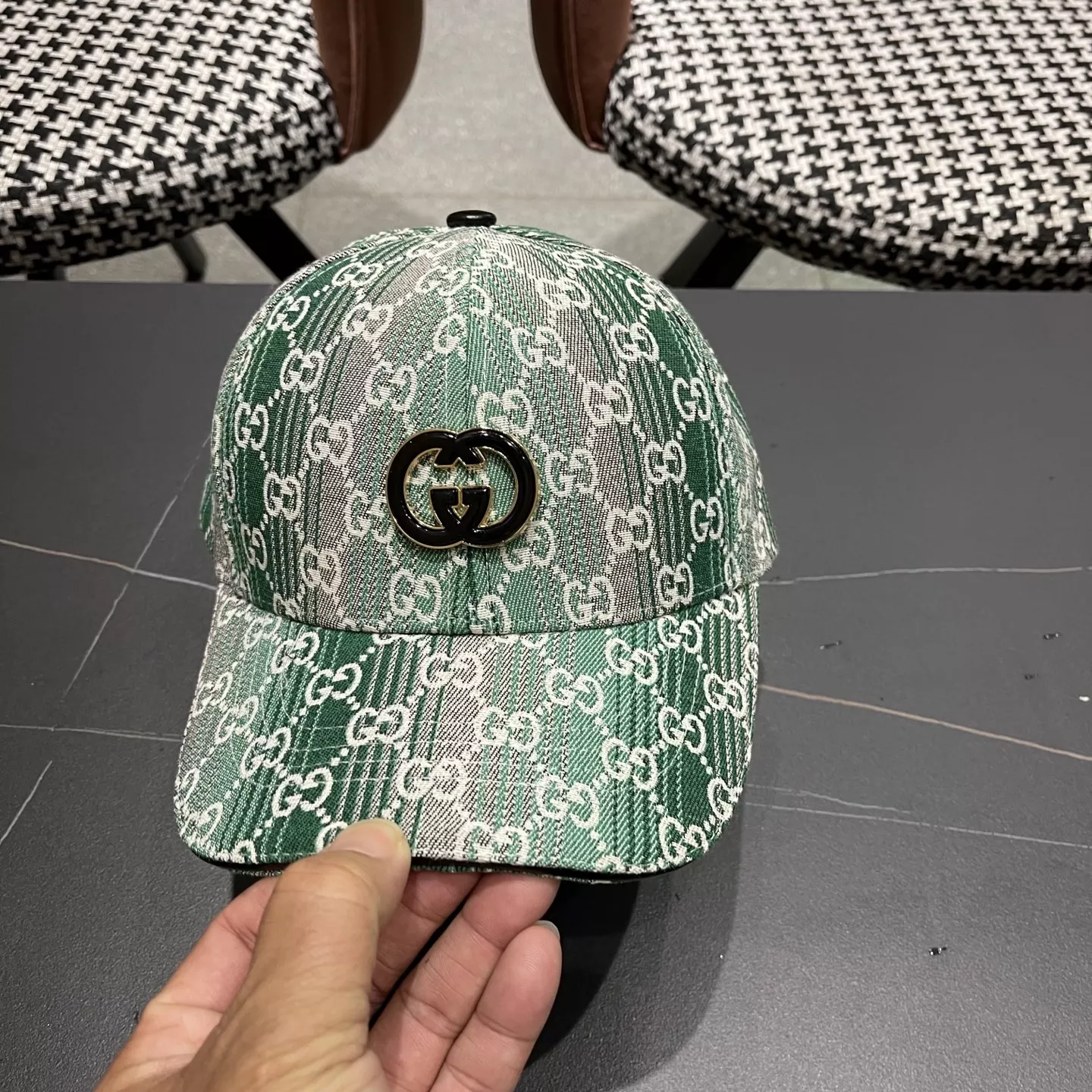 Versatile 2241 Gucci Caps