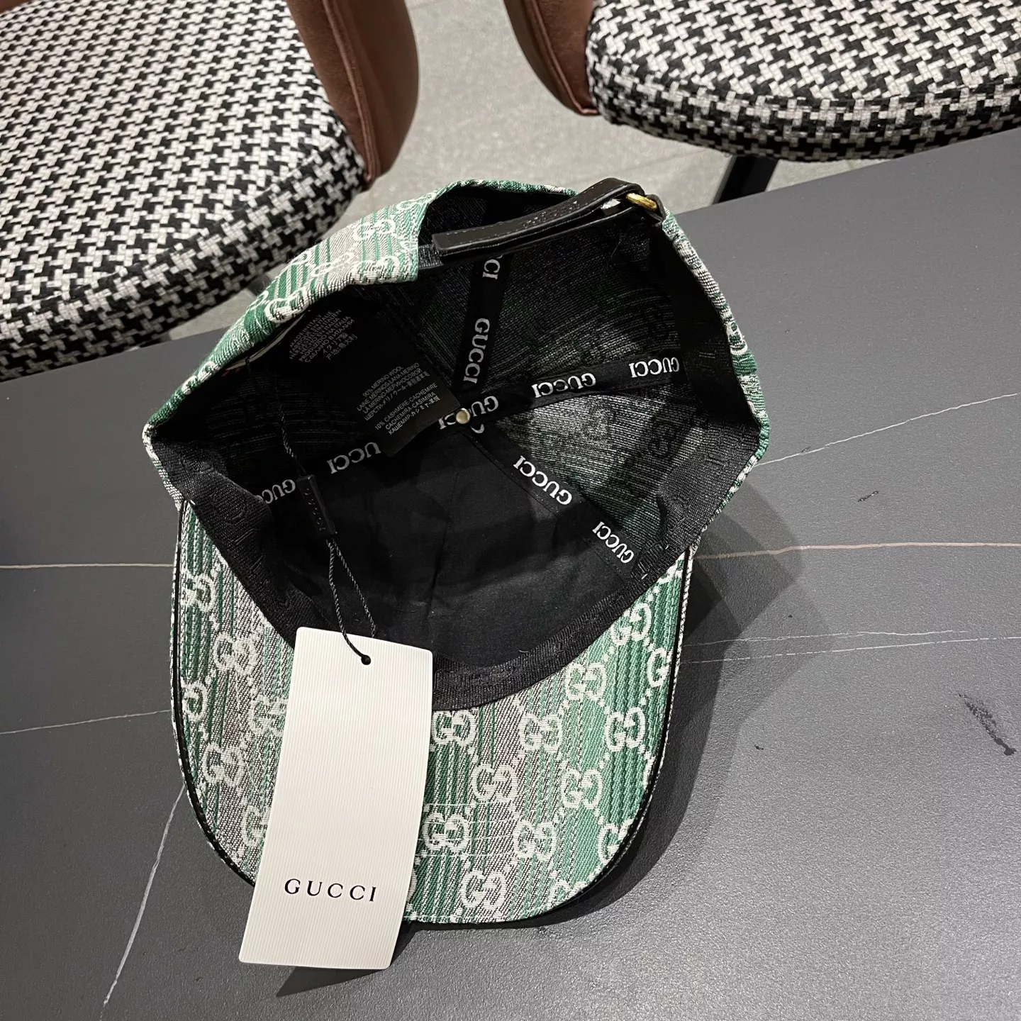 Versatile 2241 Gucci Caps