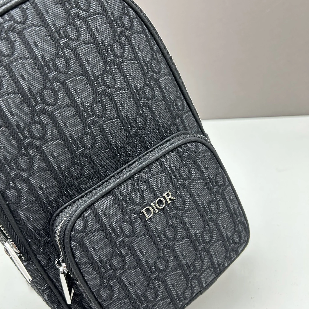 Versatile 2384 Christian Dior AAA Man Messenger Bags