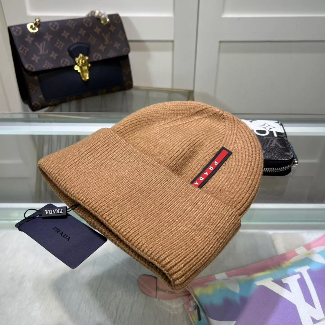 Versatile 2434 Prada Caps