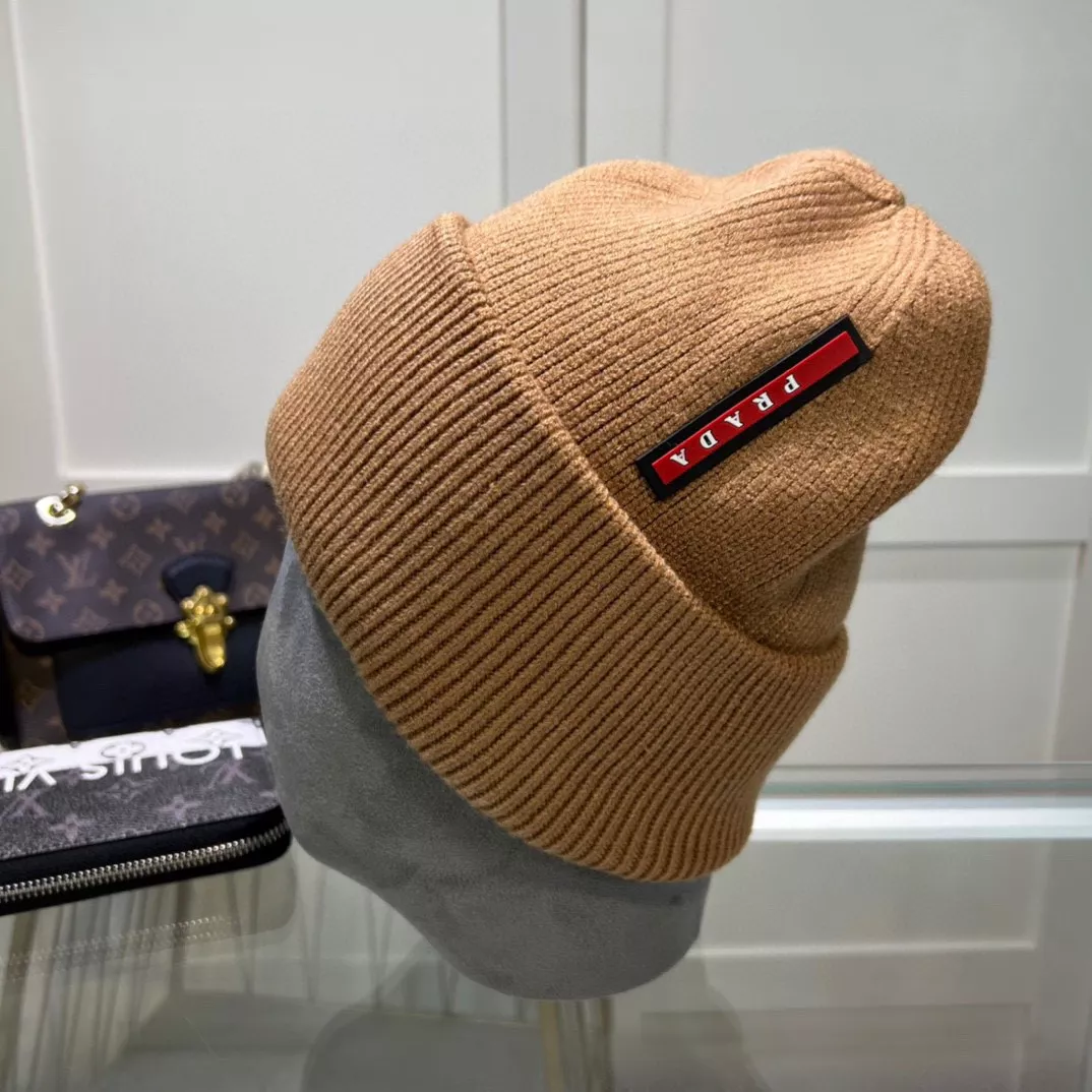 Versatile 2434 Prada Caps