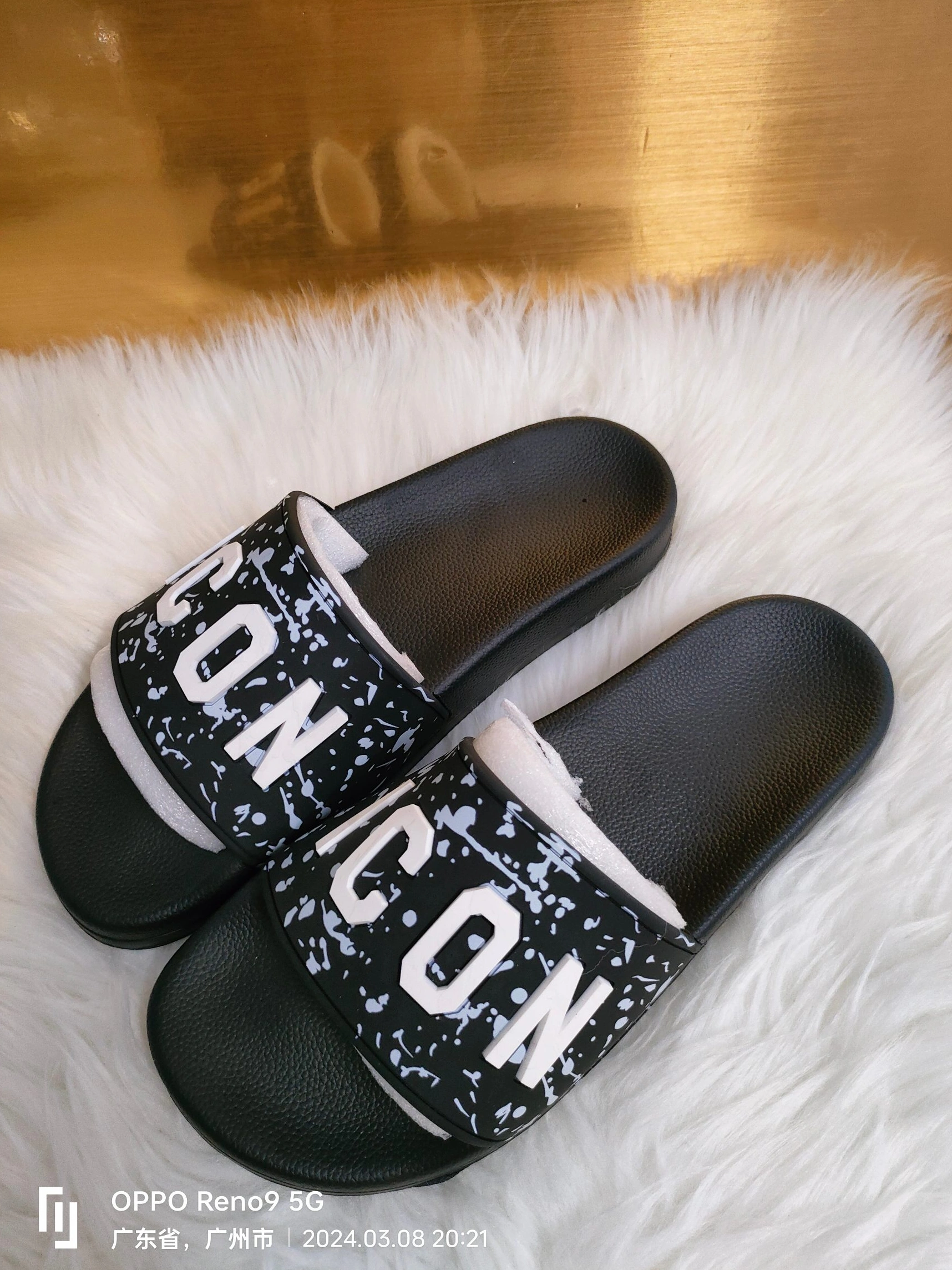Versatile 2466 Dsquared Slippers For Men