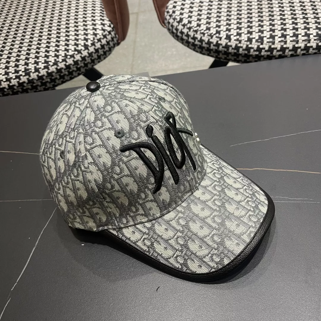 Versatile 259 Christian Dior Caps