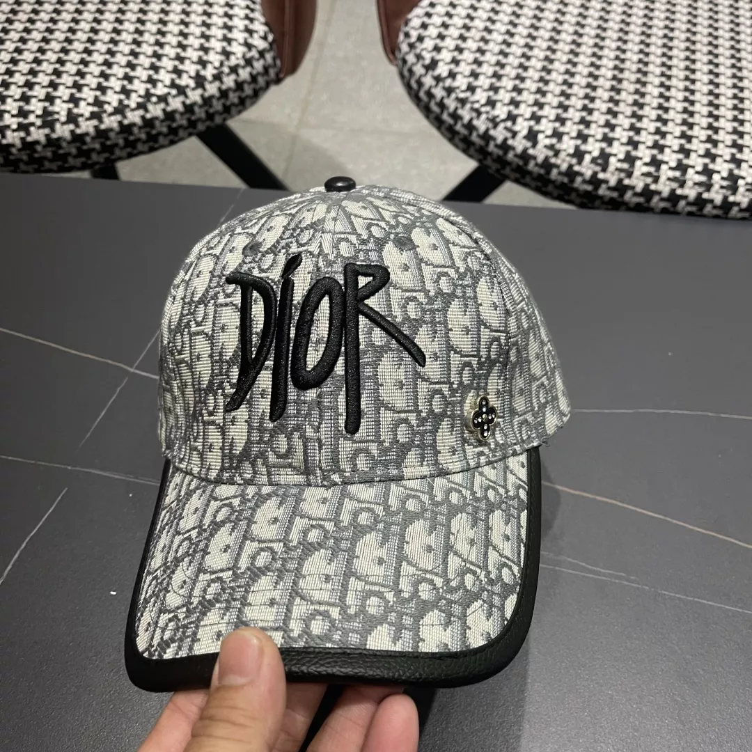 Versatile 259 Christian Dior Caps