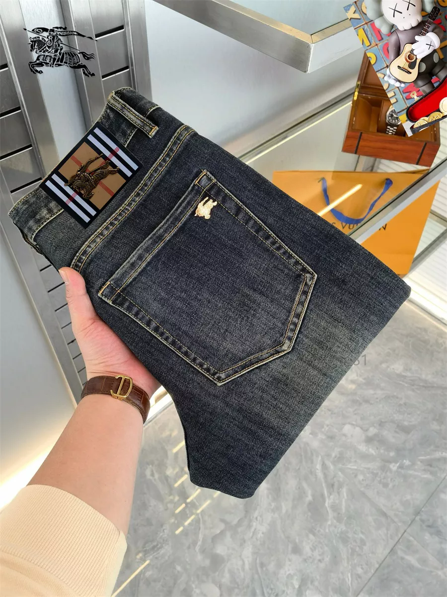 Versatile 2733 Burberry Jeans For Men