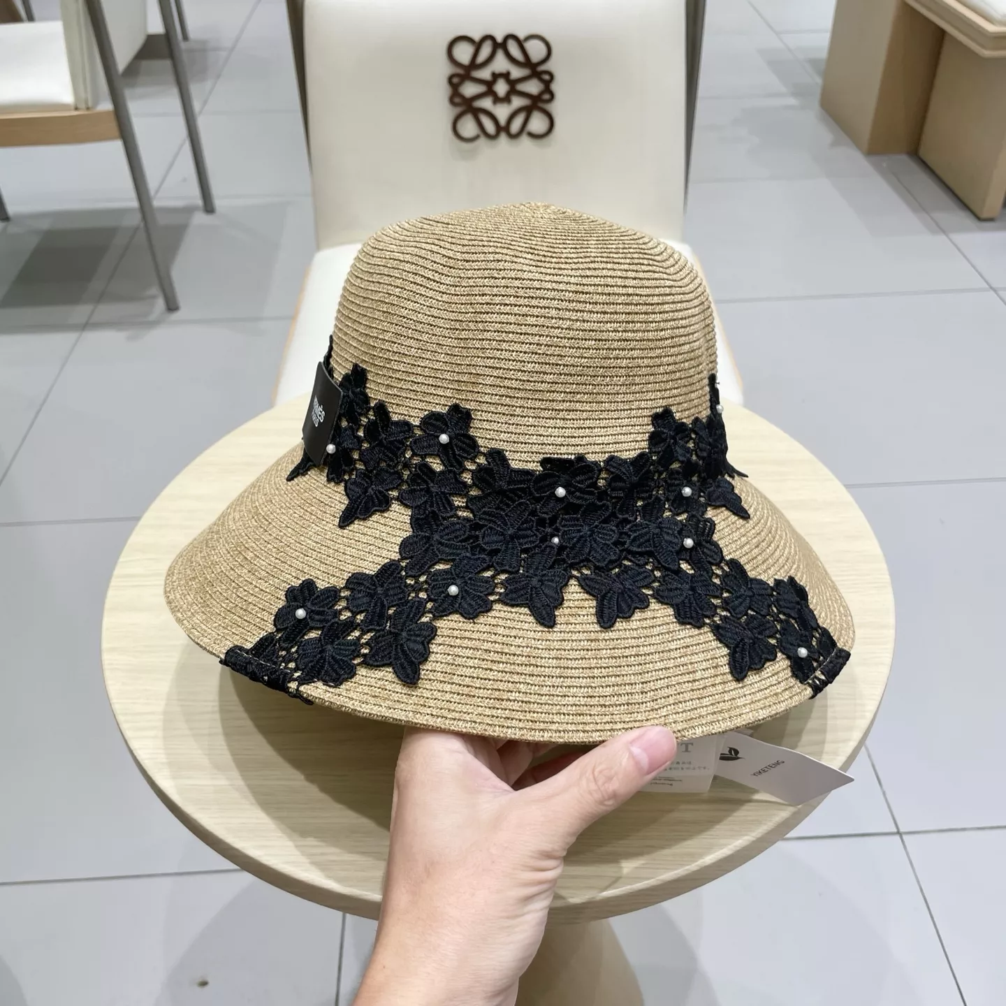 Versatile 2749 Hermes Caps