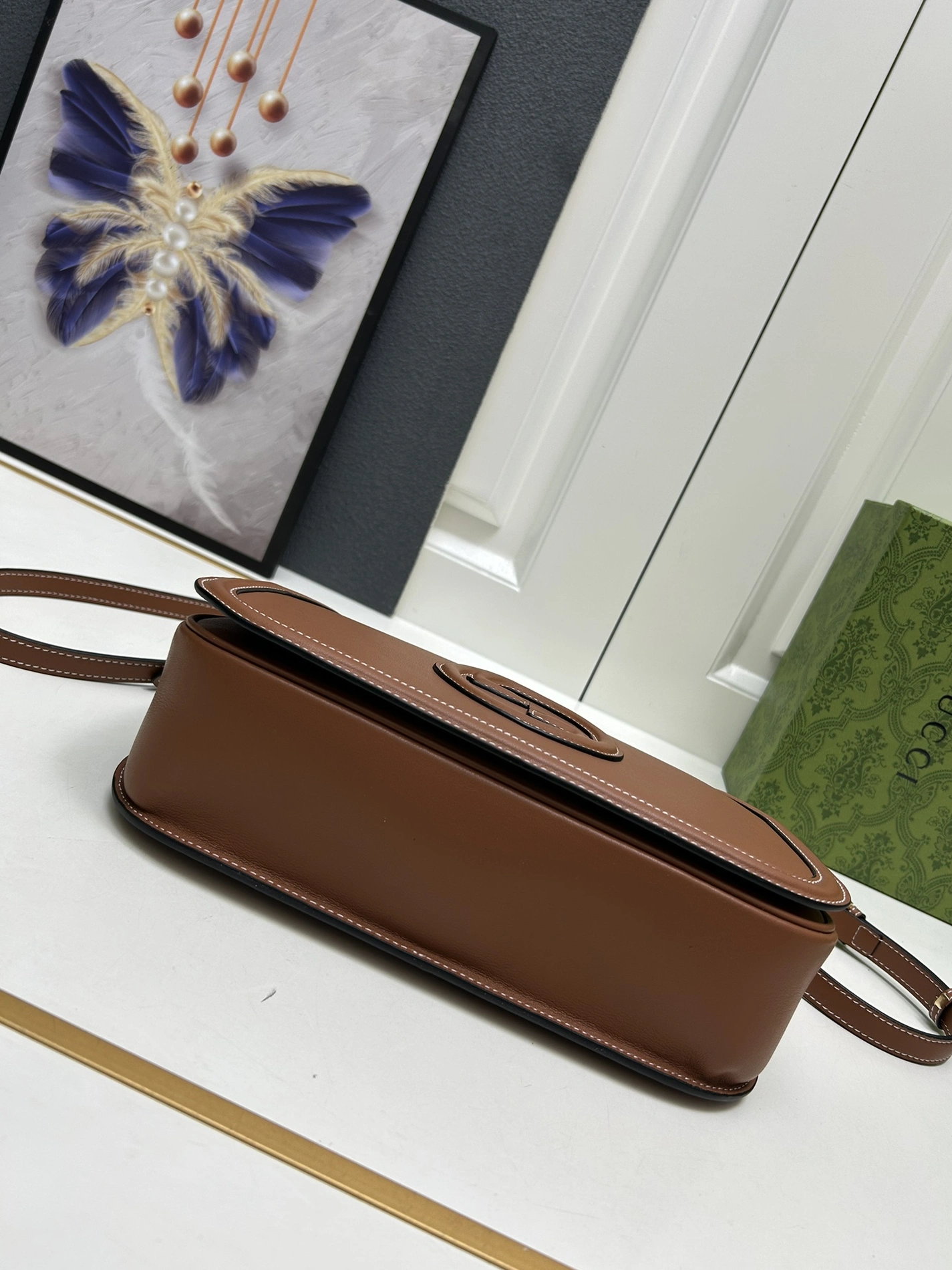 Versatile 284 Gucci AAA Quality Messenger Bags For Women
