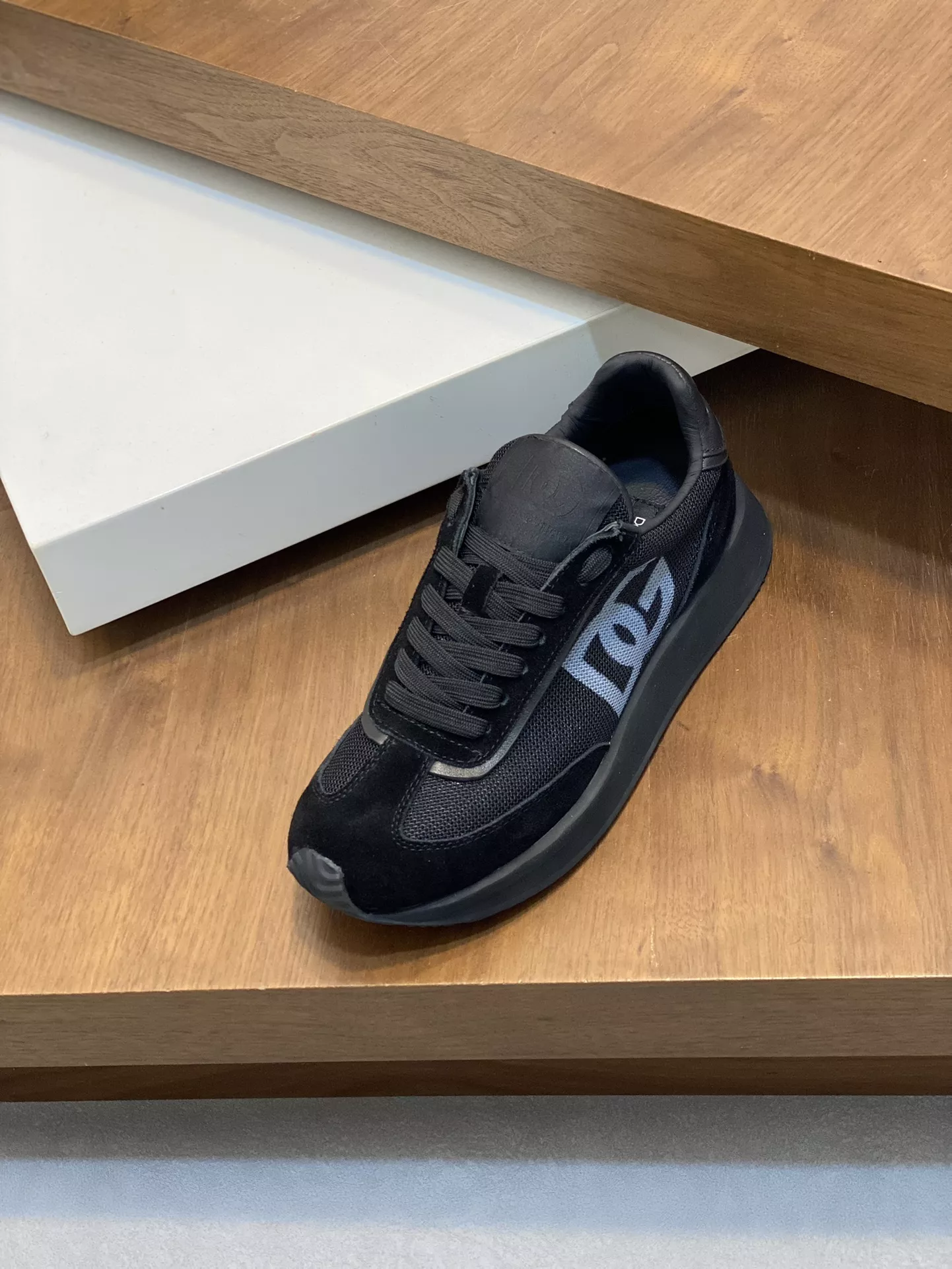 Versatile 2939 Dolce & Gabbana D&G Casual Shoes For Men