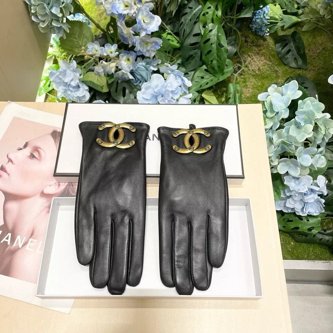 Versatile 2950 Chanel Gloves For Women