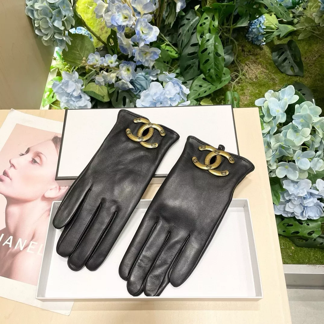 Versatile 2950 Chanel Gloves For Women