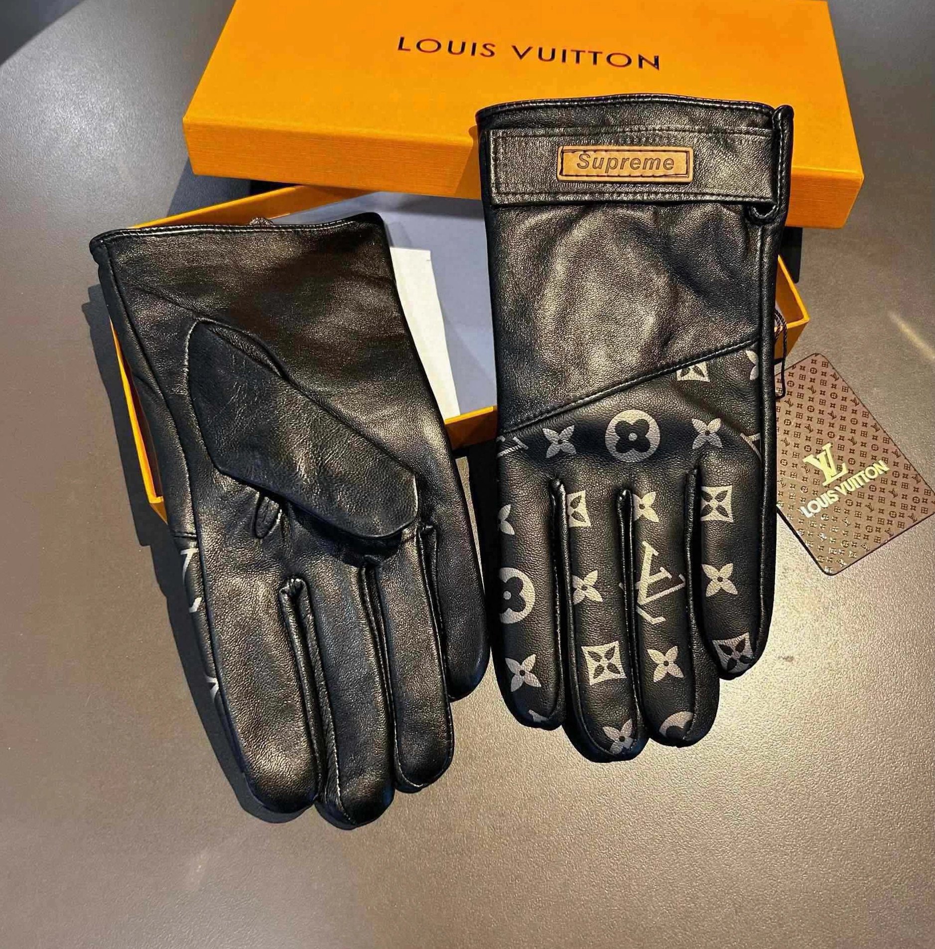 Versatile 2971 Louis Vuitton LV Gloves For Men