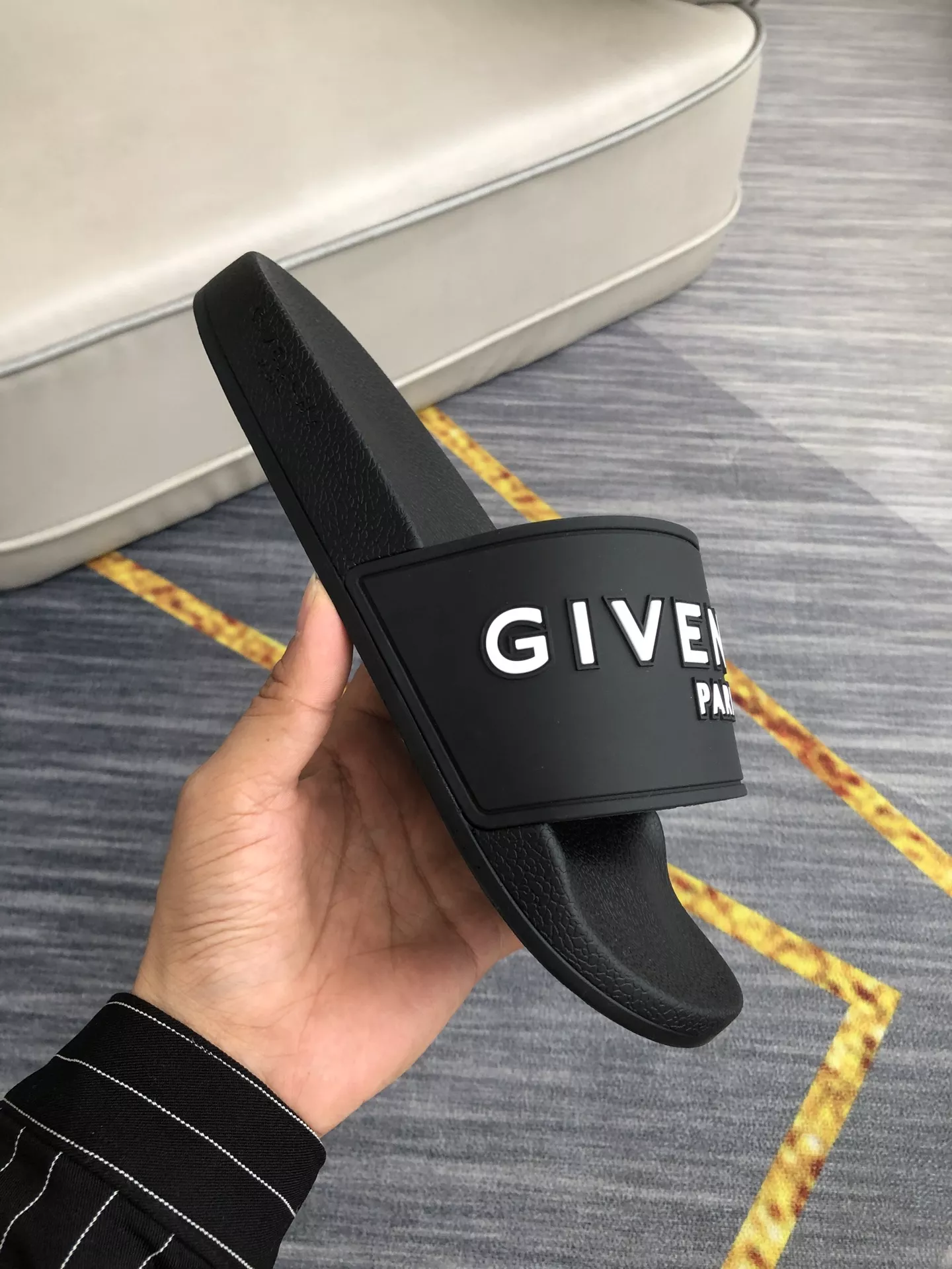 Versatile 3070 Givenchy Slippers For Women