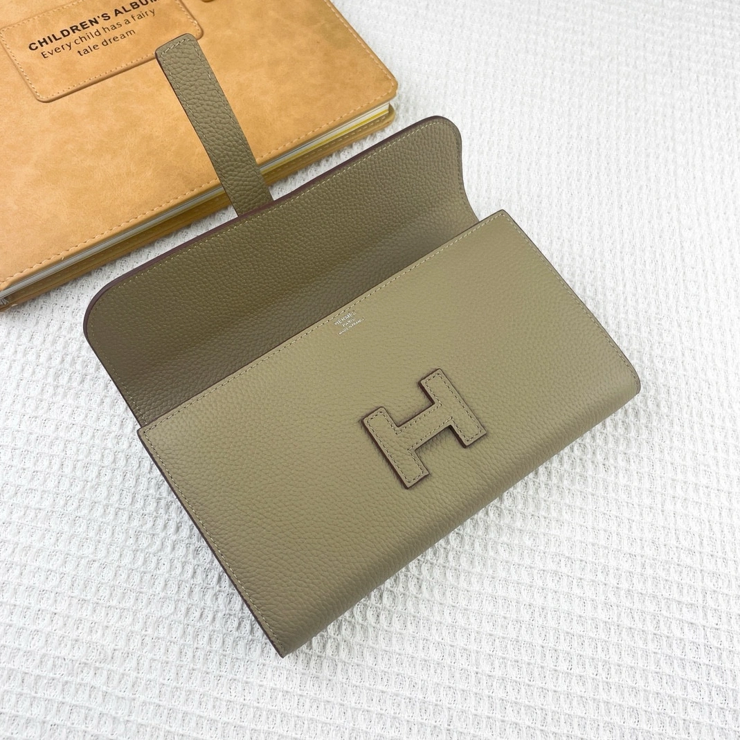 Versatile 349 Hermes Wallet For Women