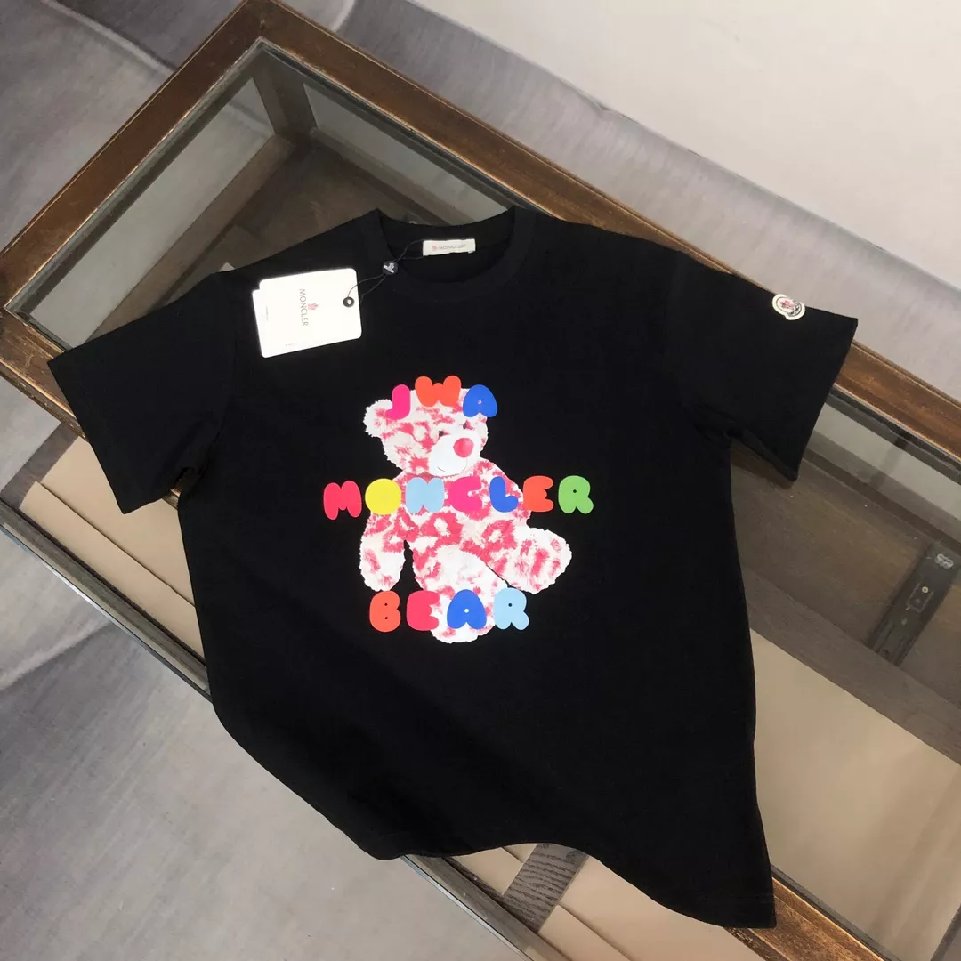 Versatile 3599 Moncler T-Shirts Short Sleeved For Unisex