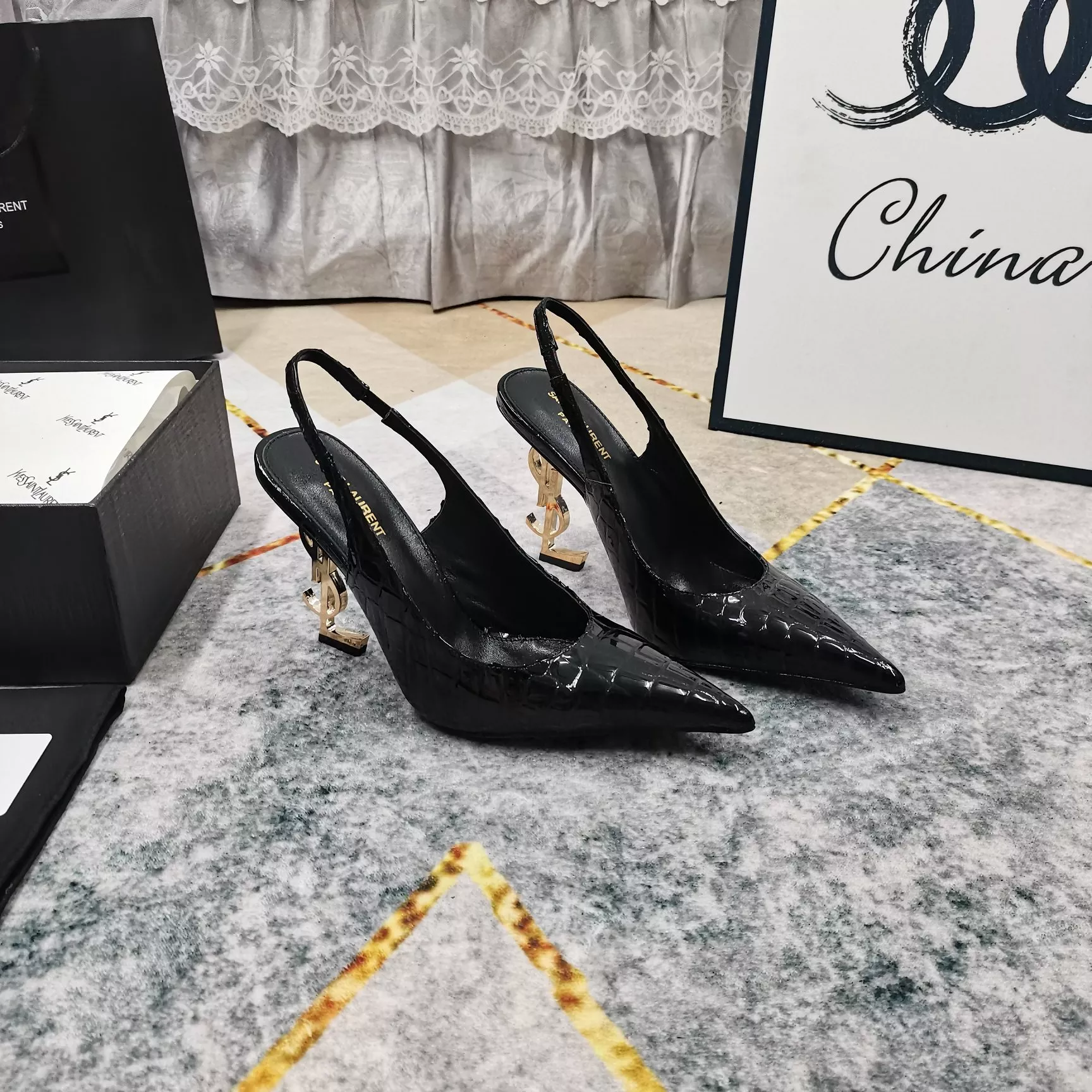 Versatile 3664 Yves Saint Laurent YSL Sandal For Women