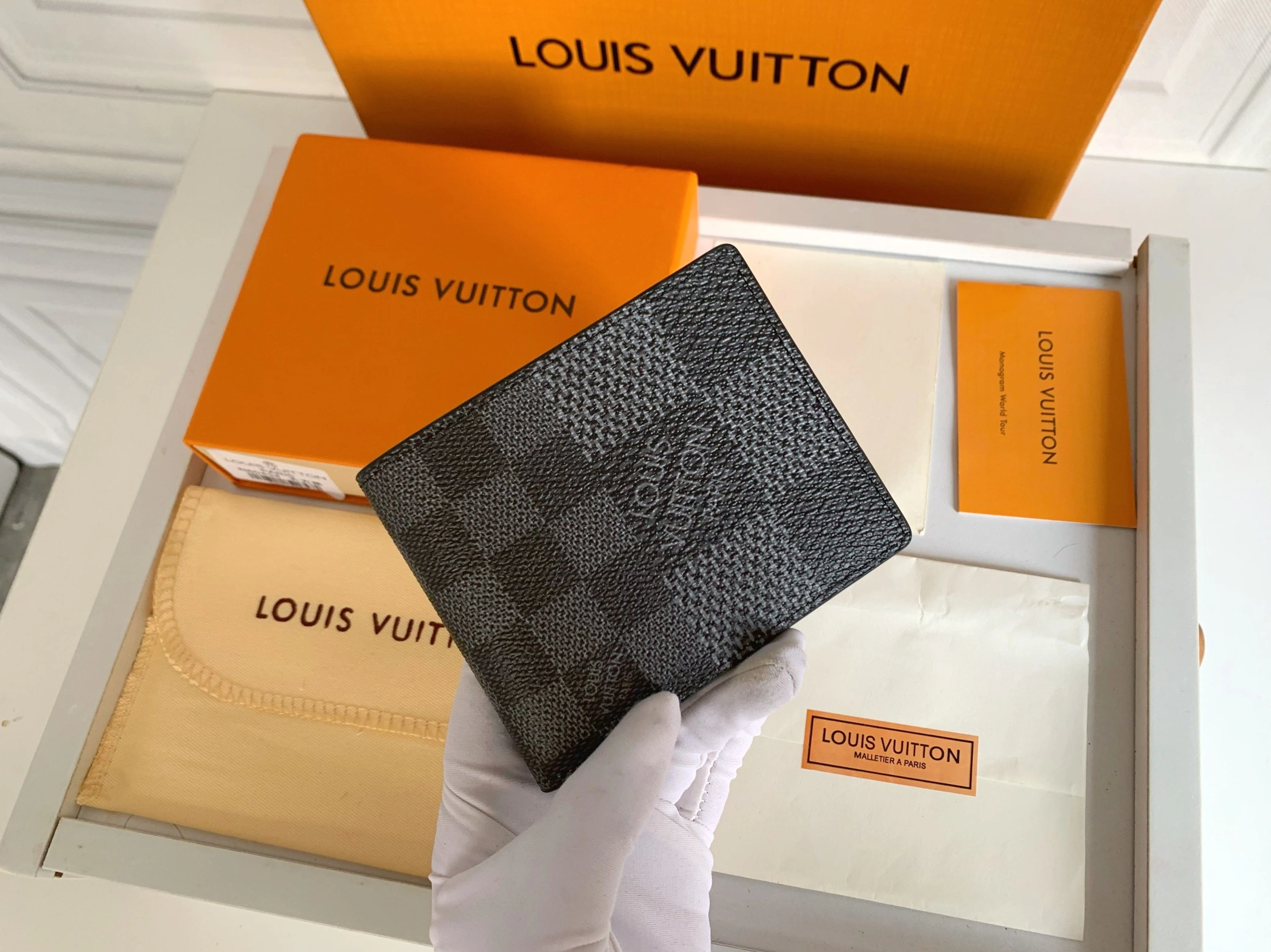 Versatile 367 Louis Vuitton LV Wallets