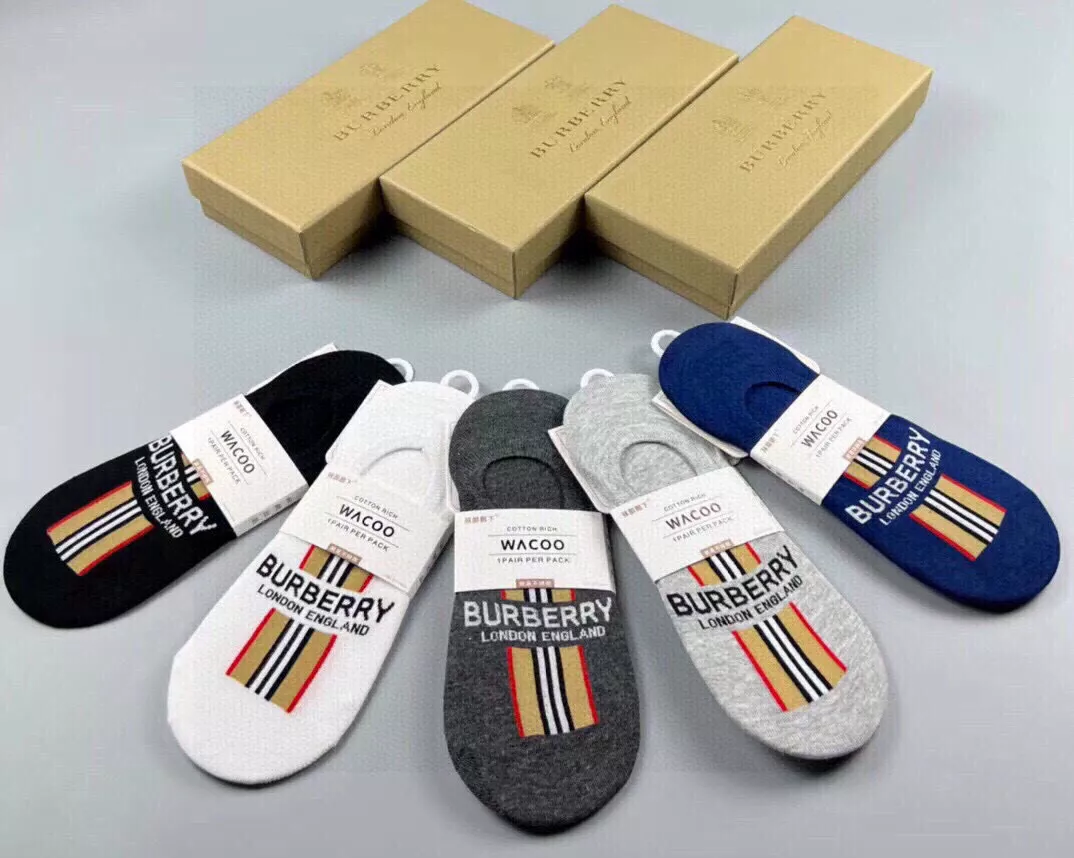 Versatile 3832 Burberry Socks For Men