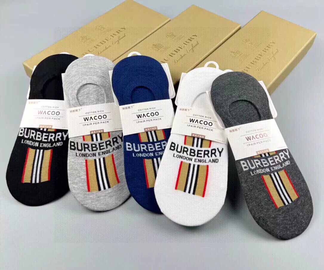 Versatile 3832 Burberry Socks For Men