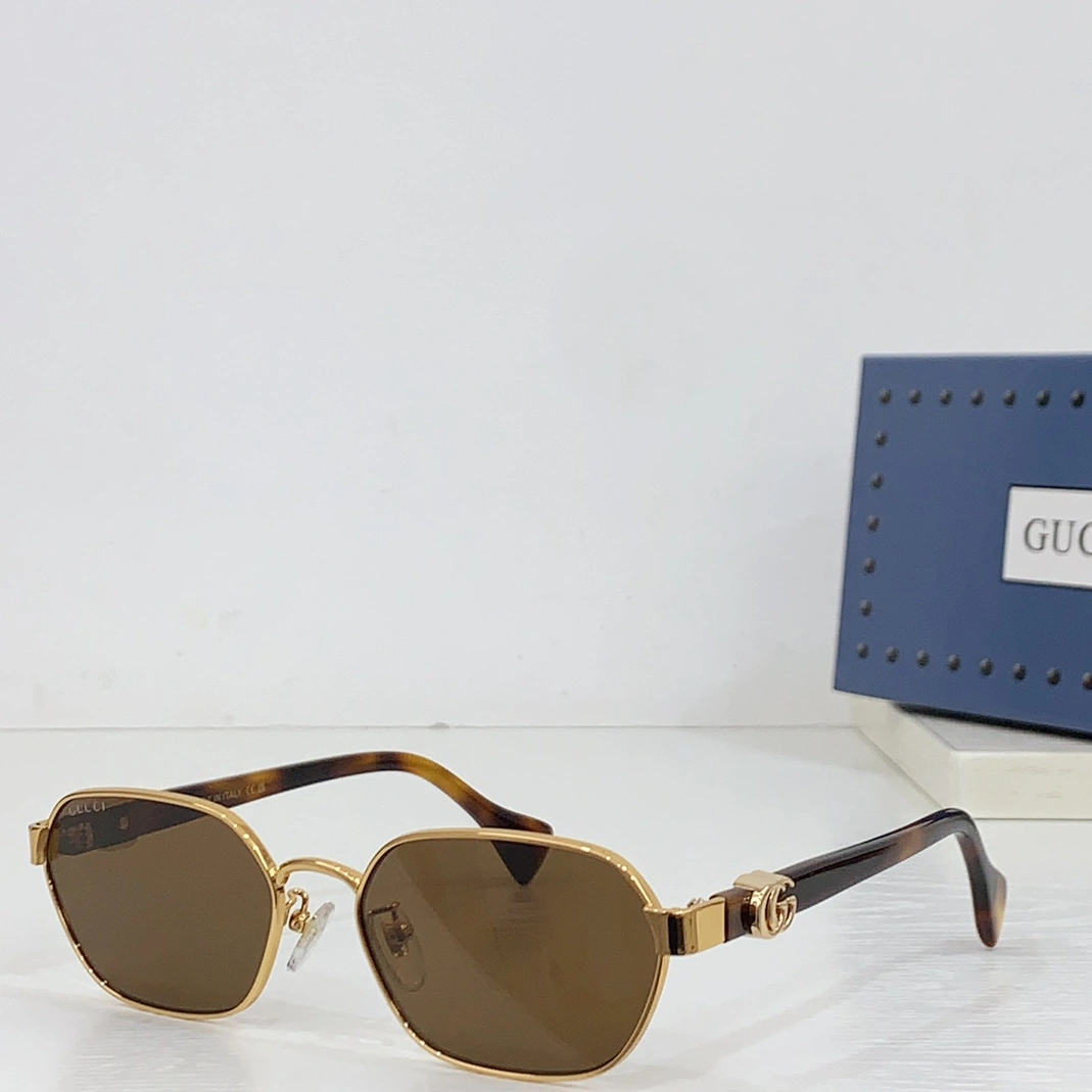 Versatile 3935 Gucci AAA Quality Sunglasses