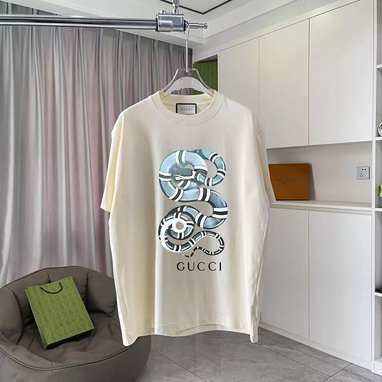 Versatile 3939 Gucci T-Shirts Short Sleeved For Unisex
