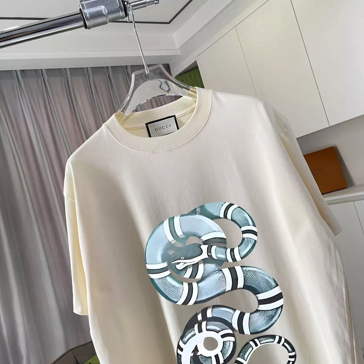 Versatile 3939 Gucci T-Shirts Short Sleeved For Unisex