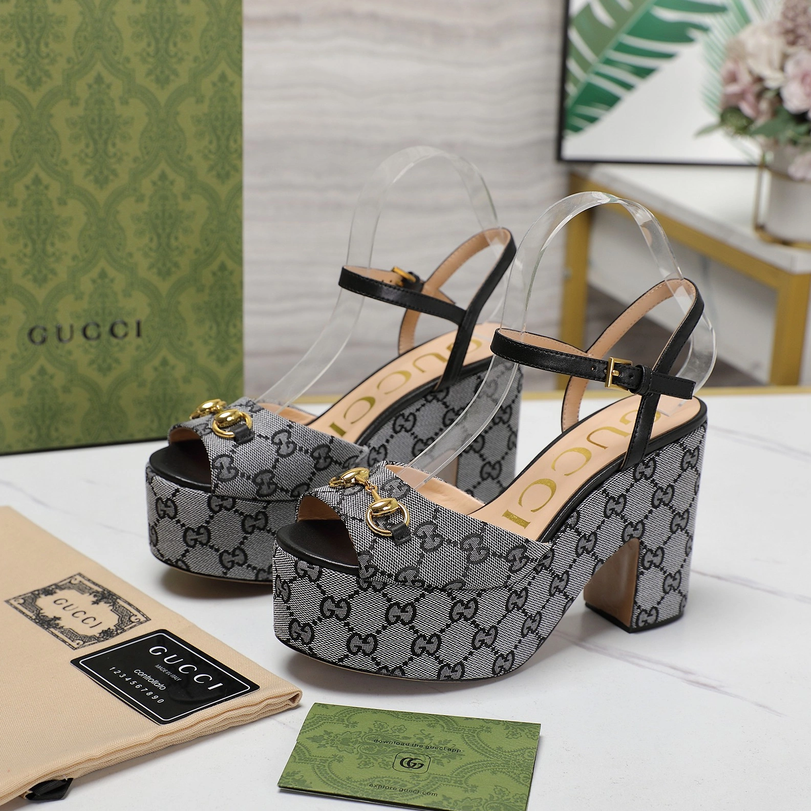 Versatile 3946 Gucci Sandal For Women