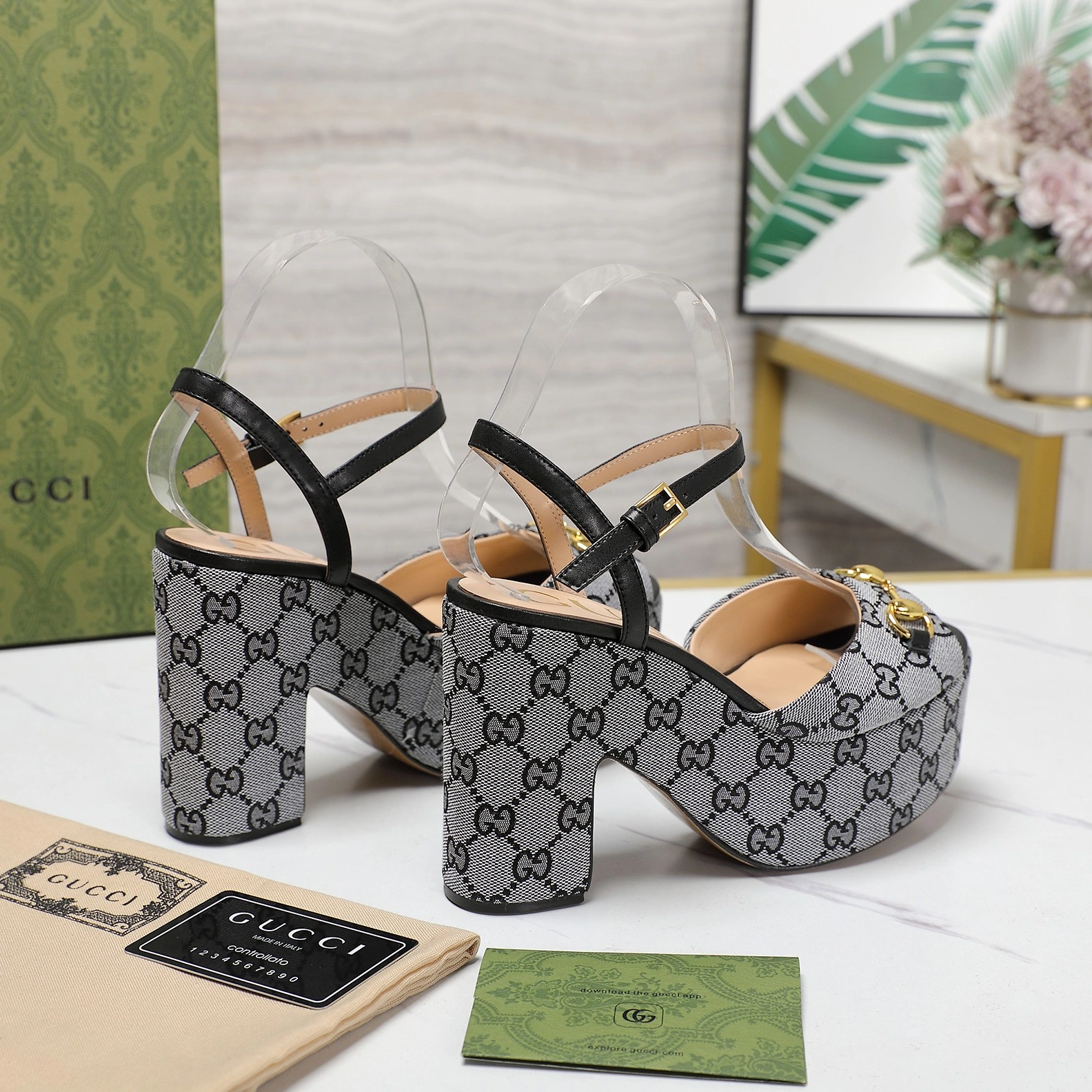 Versatile 3946 Gucci Sandal For Women
