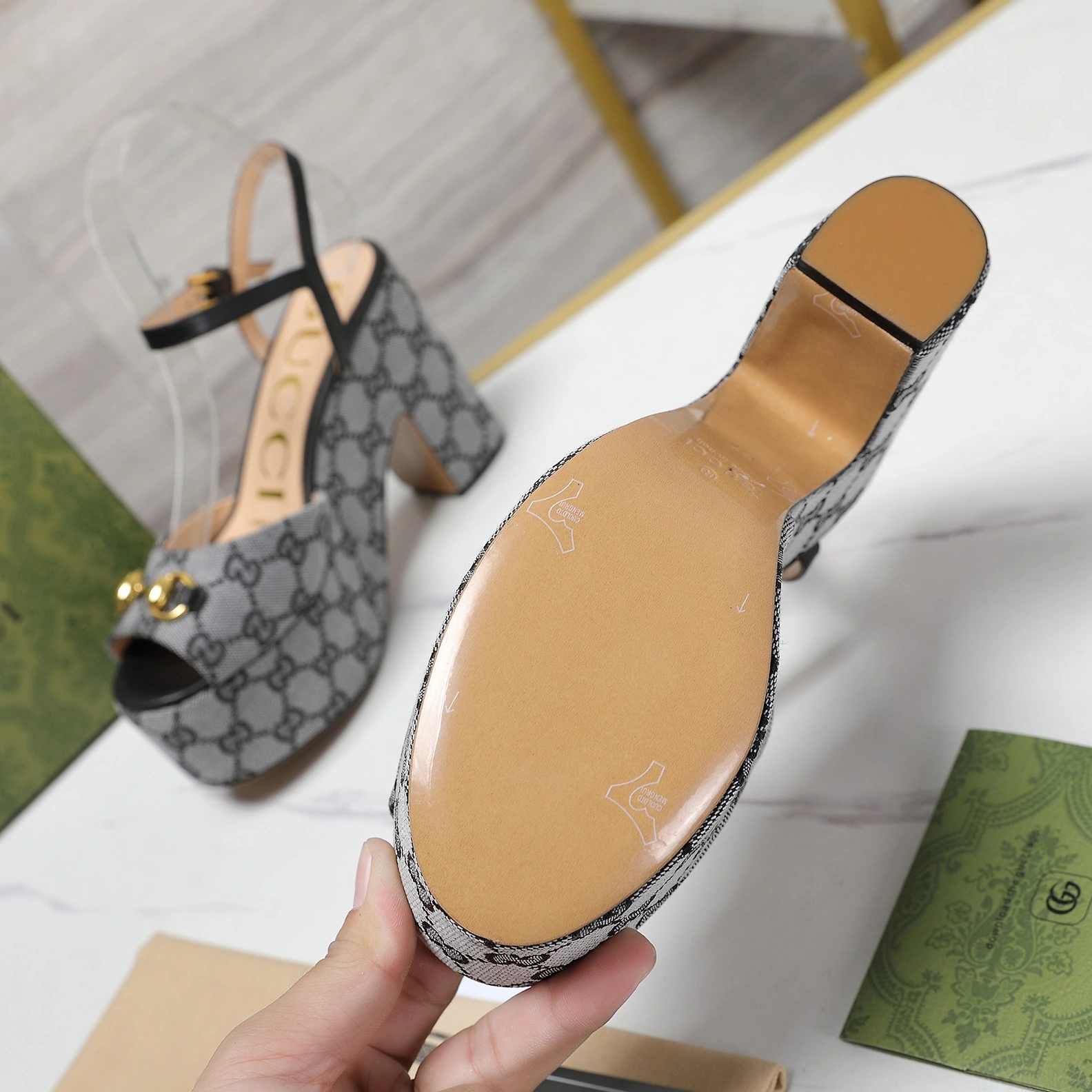 Versatile 3946 Gucci Sandal For Women