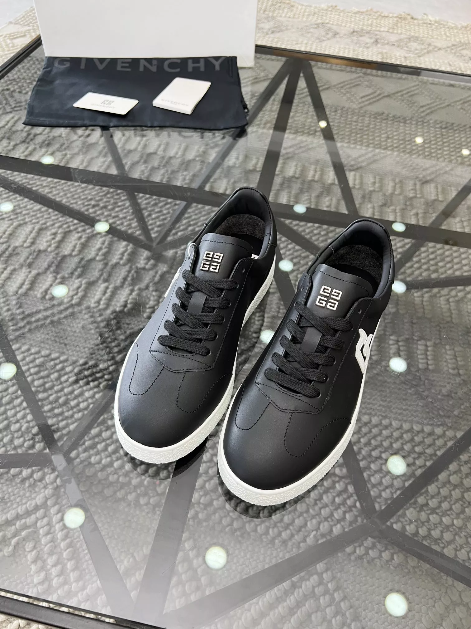 Versatile 3956 Givenchy Casual Shoes For Men