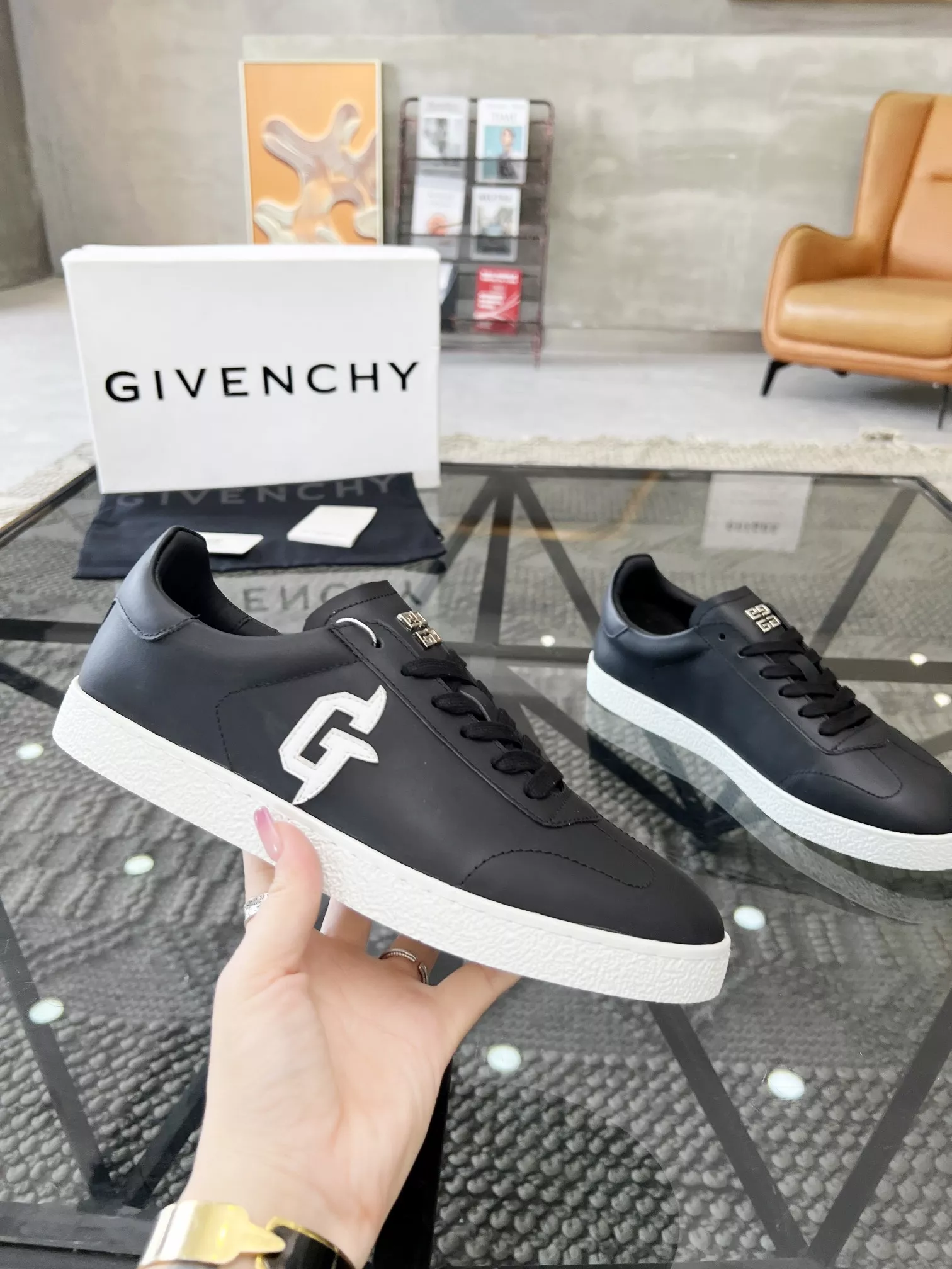 Versatile 3956 Givenchy Casual Shoes For Men