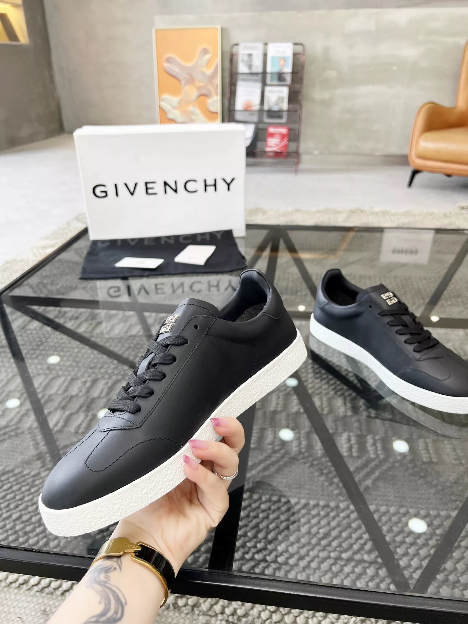 Versatile 3956 Givenchy Casual Shoes For Men
