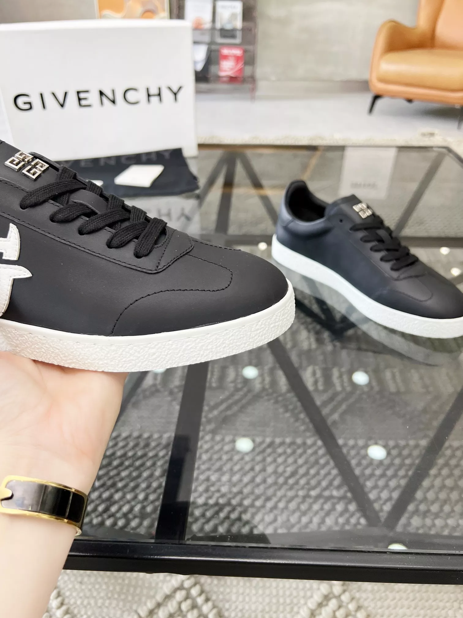 Versatile 3956 Givenchy Casual Shoes For Men