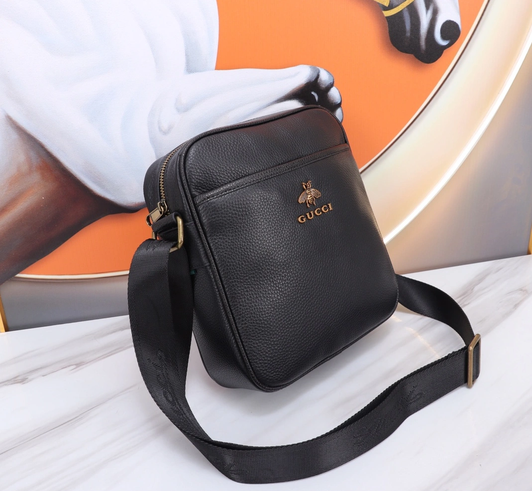Versatile 397 Gucci AAA Man Messenger Bags
