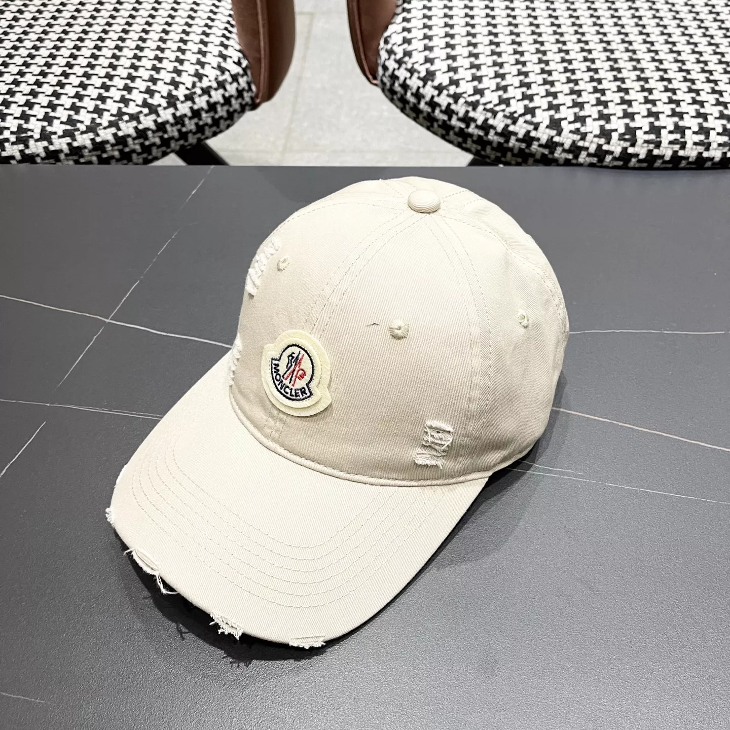 Versatile 3987 Moncler Caps