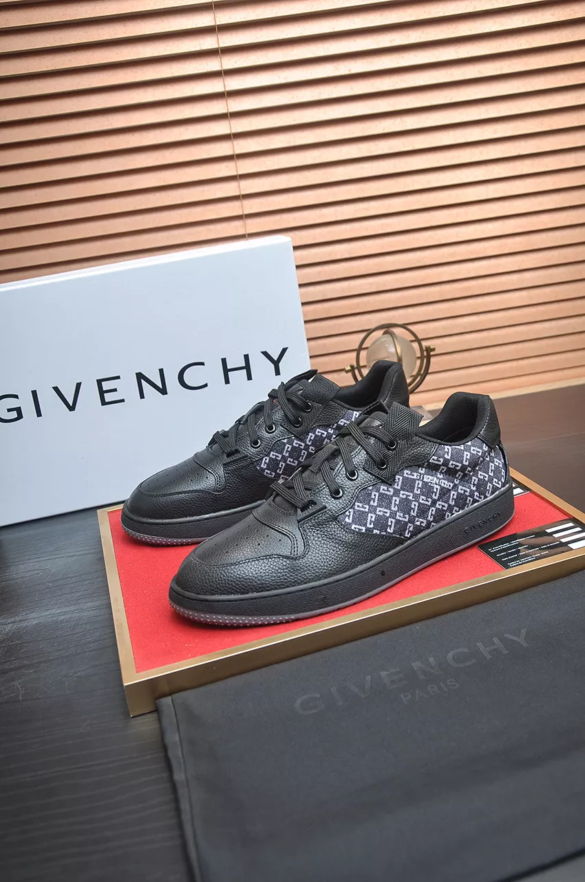 Versatile 4058 Givenchy Casual Shoes For Men