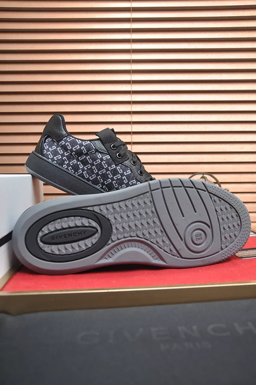 Versatile 4058 Givenchy Casual Shoes For Men