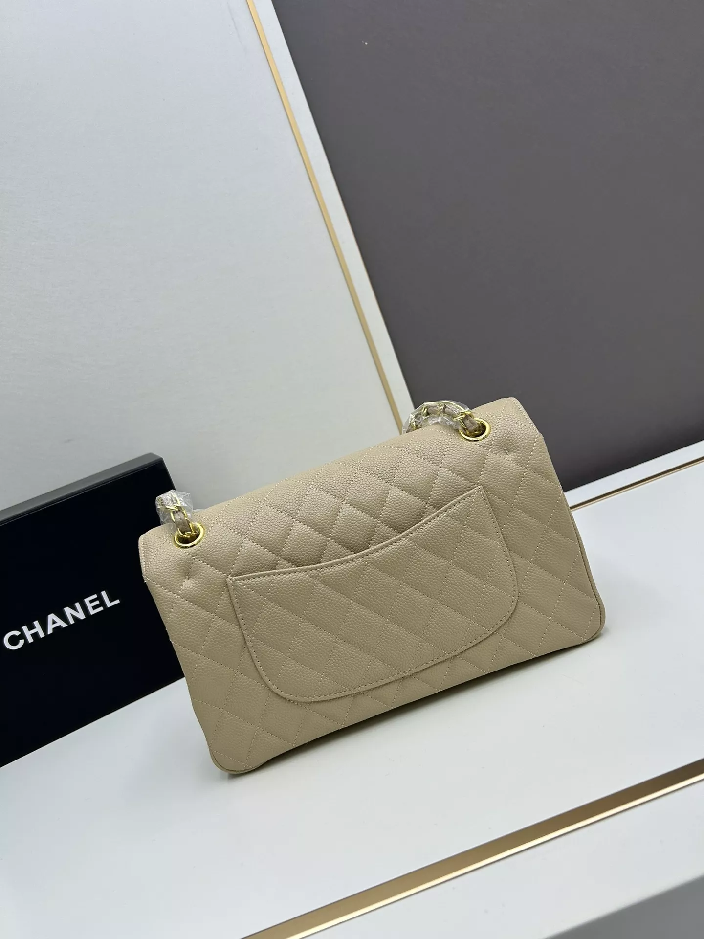 Versatile 4063 Chanel AAA Quality Shoulder Bags For Women