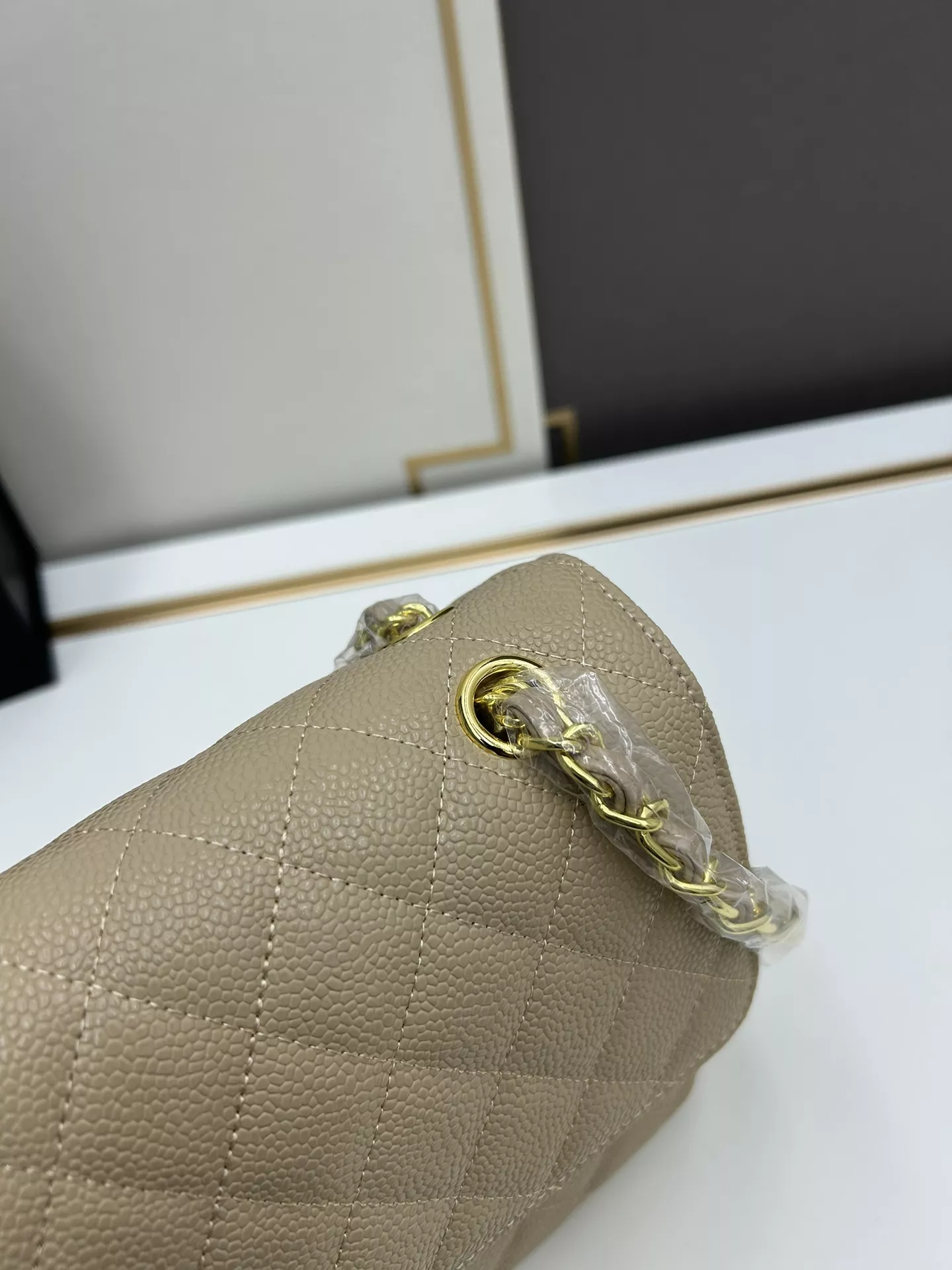 Versatile 4063 Chanel AAA Quality Shoulder Bags For Women