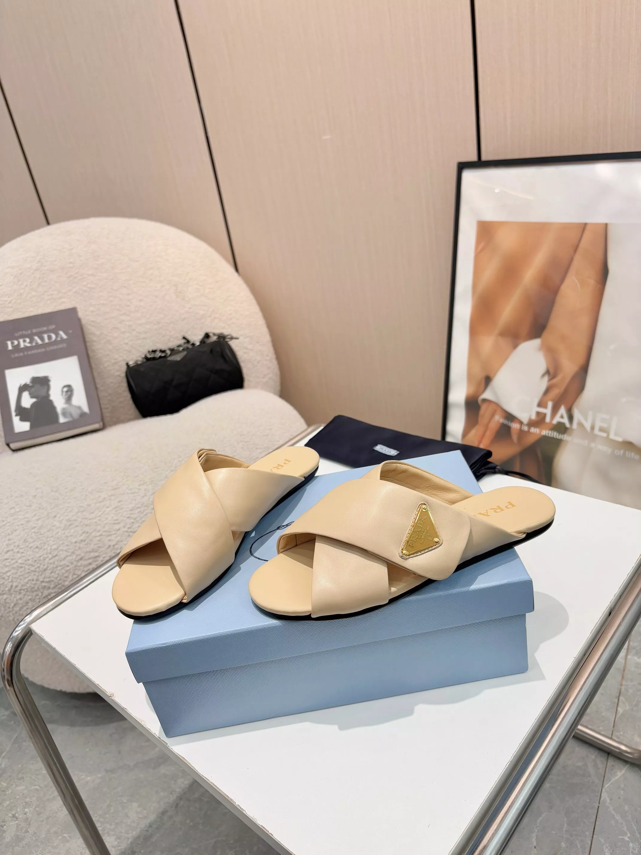 Versatile 4069 Prada Slippers For Women