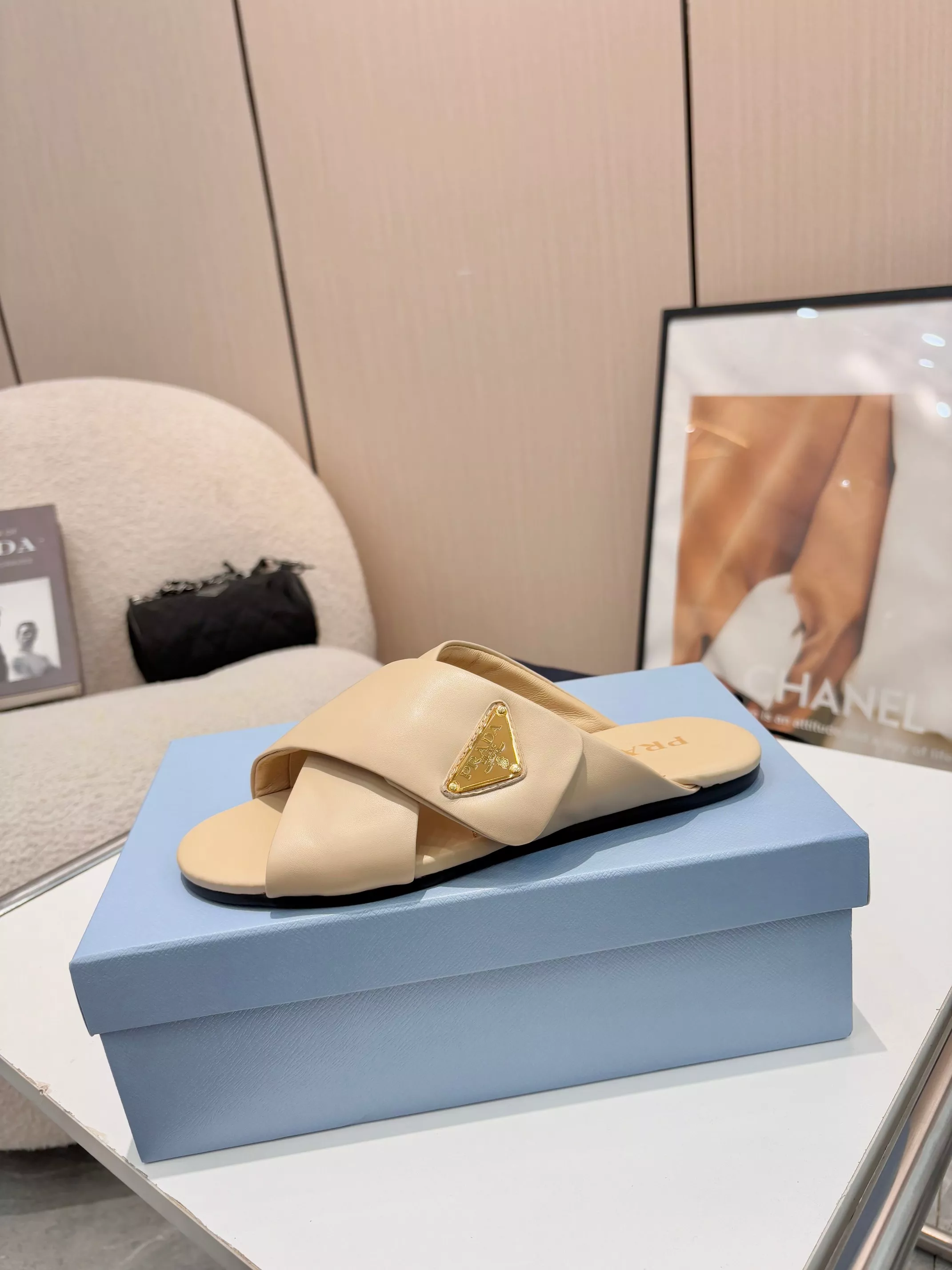 Versatile 4069 Prada Slippers For Women
