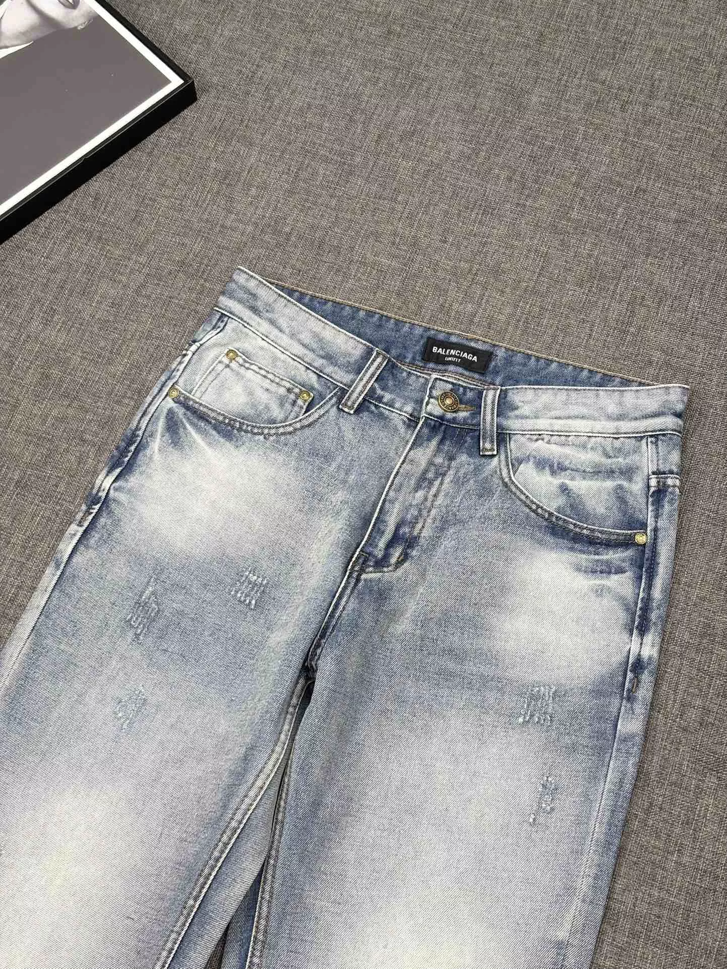 Versatile 4167 Balenciaga Jeans For Men