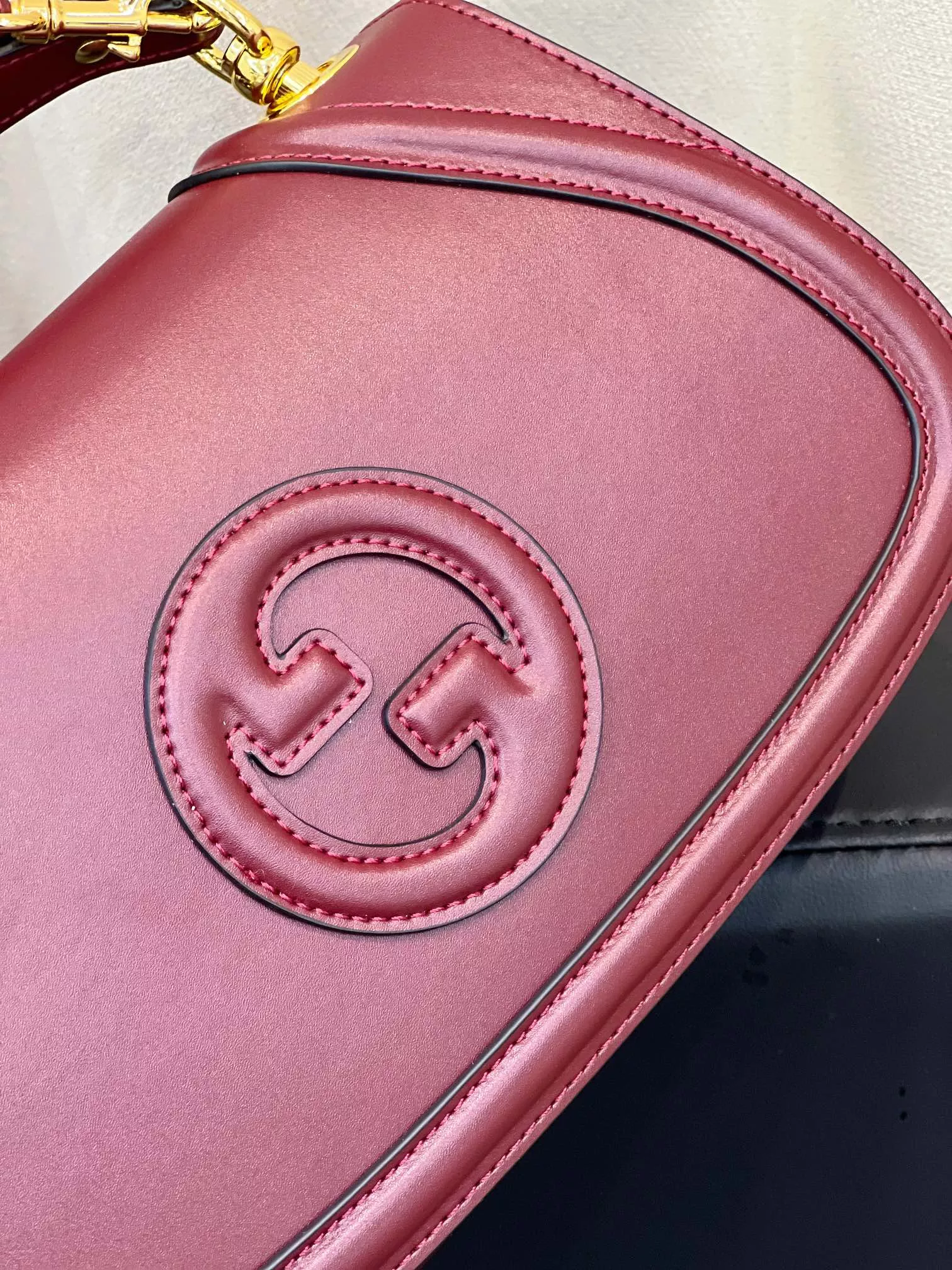 Versatile 4314 Gucci AAA Quality Messenger Bags For Women