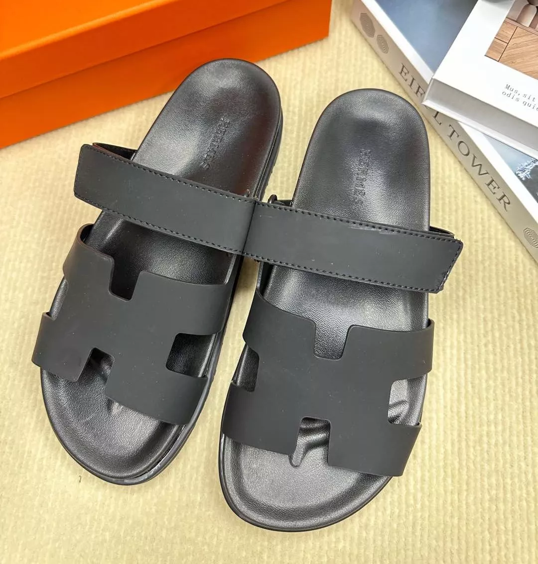 Versatile 4685 Hermes Slippers For Men
