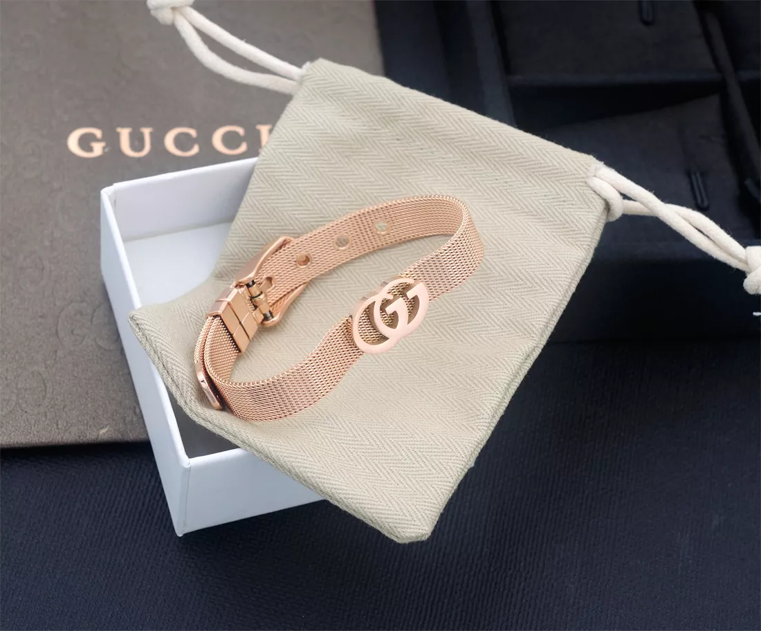 Versatile 487 Gucci Bracelets
