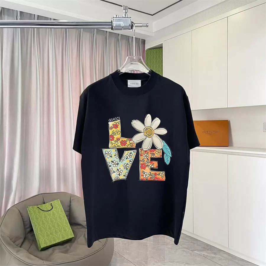 Versatile 4920 Gucci T-Shirts Short Sleeved For Unisex