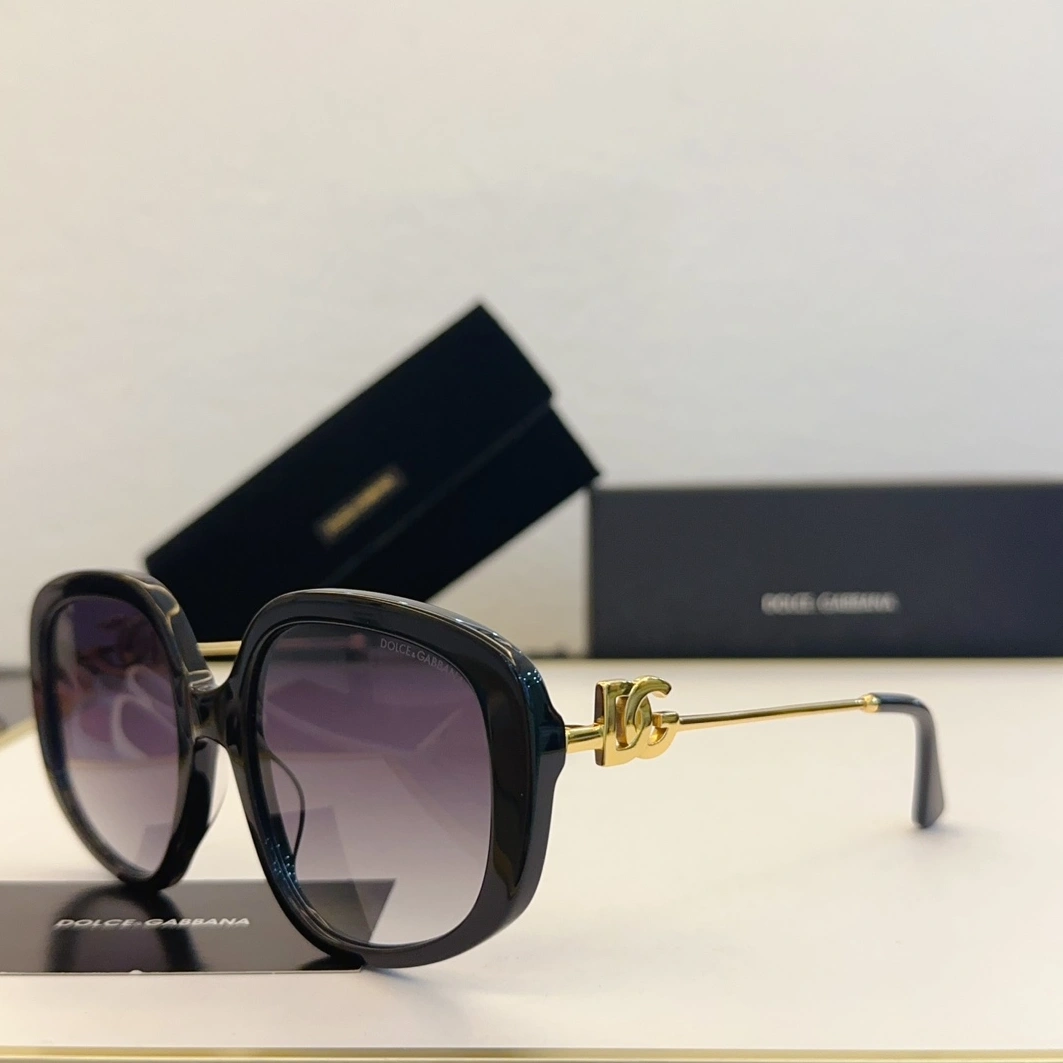Versatile 4951 Dolce & Gabbana AAA Quality Sunglasses