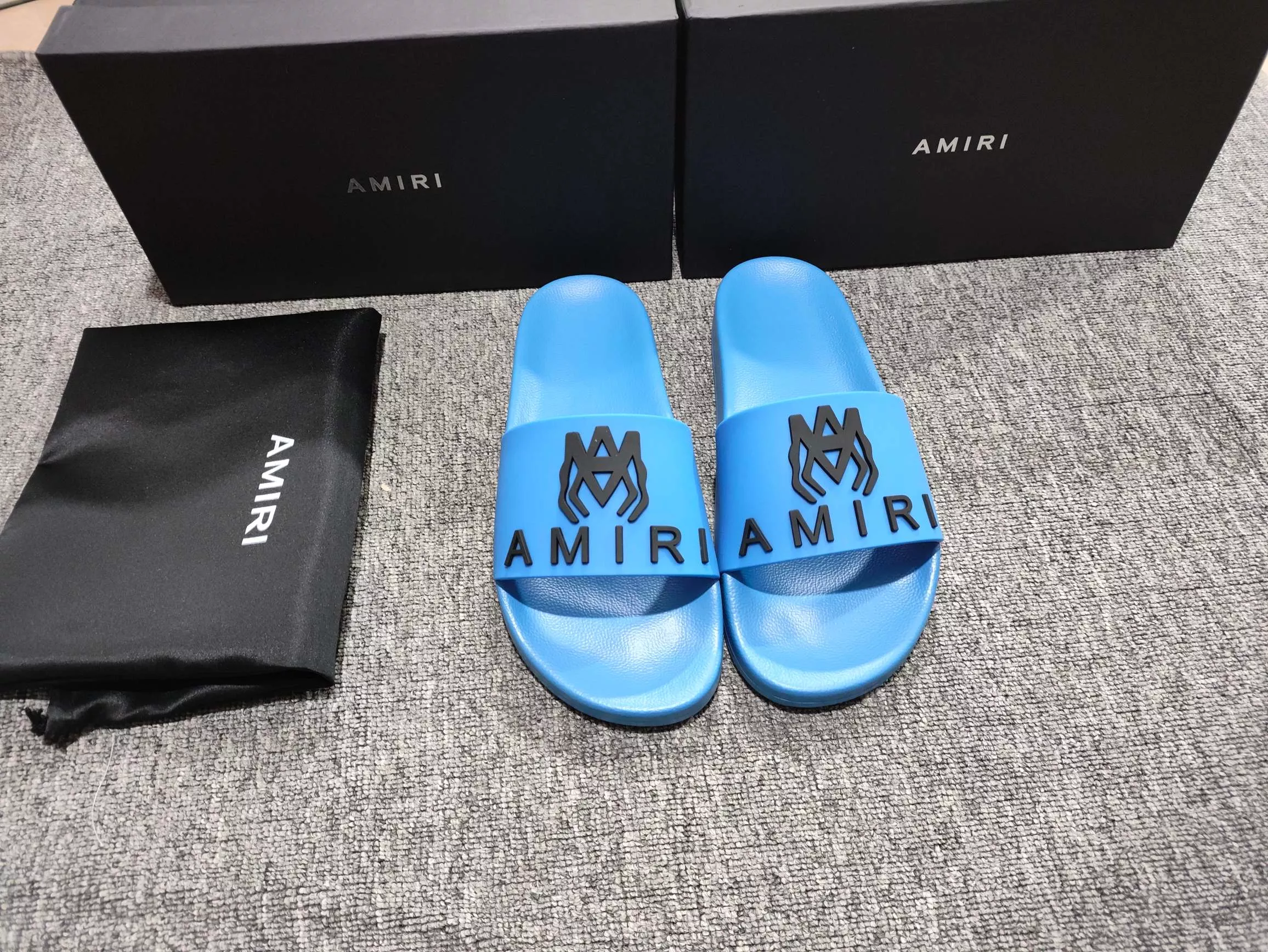 Versatile 5052 Amiri Slippers For Men
