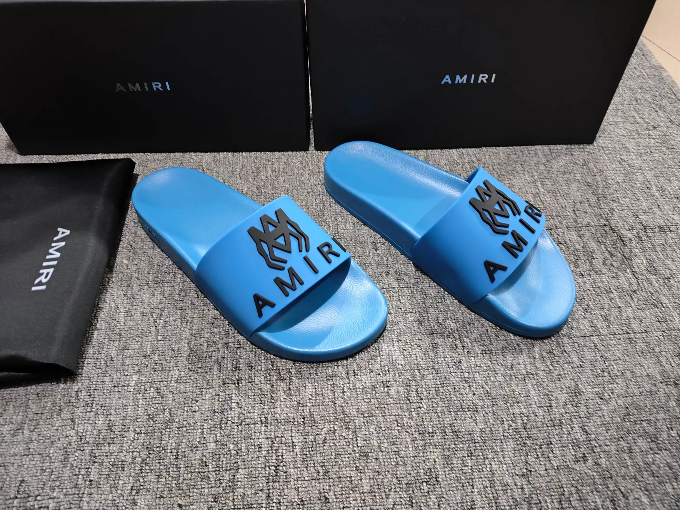 Versatile 5052 Amiri Slippers For Men