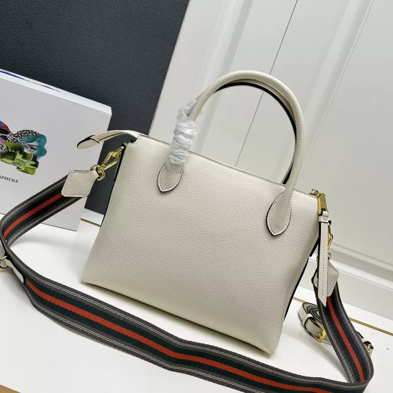 Versatile 5139 Prada AAA Quality Handbags For Women
