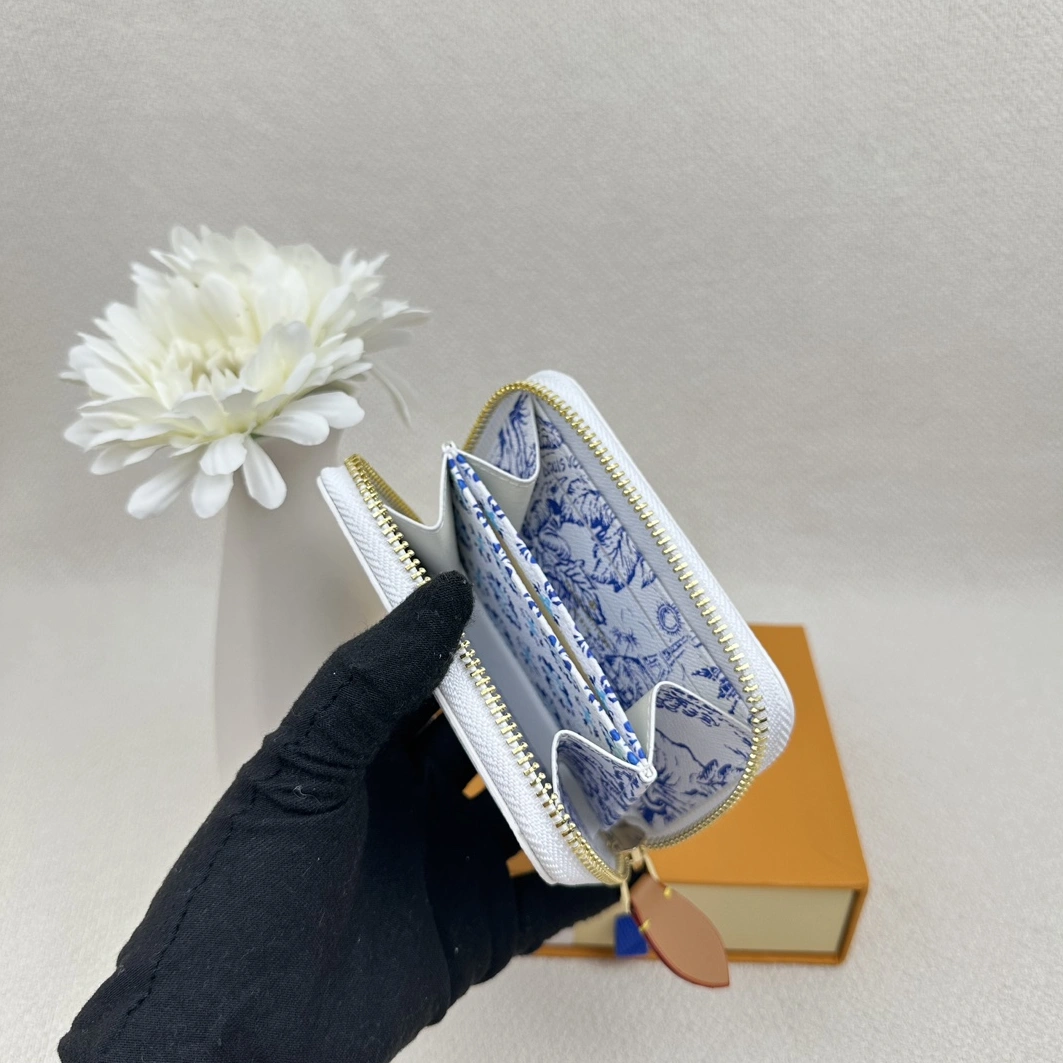 Versatile 5307 Louis Vuitton LV Wallets